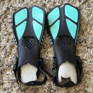 Aqua and Black Swim Fins